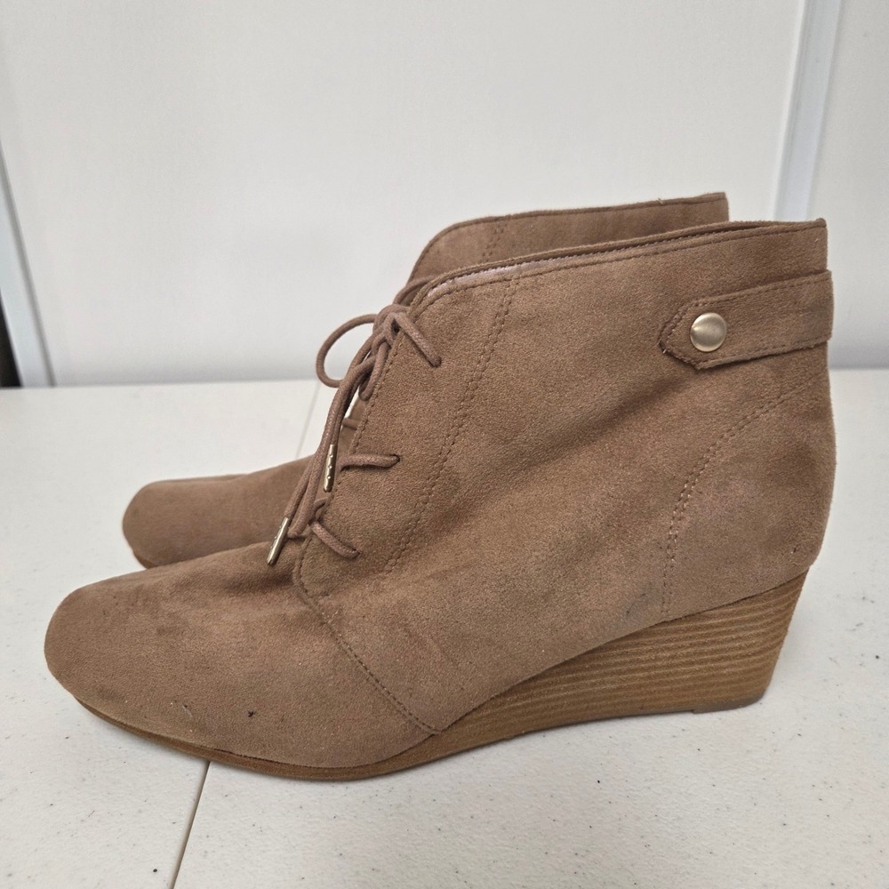Dr. Scholl's Dynasty Tan Faux Suede Lace-Up Wedge Ankle Boots Womens 10M